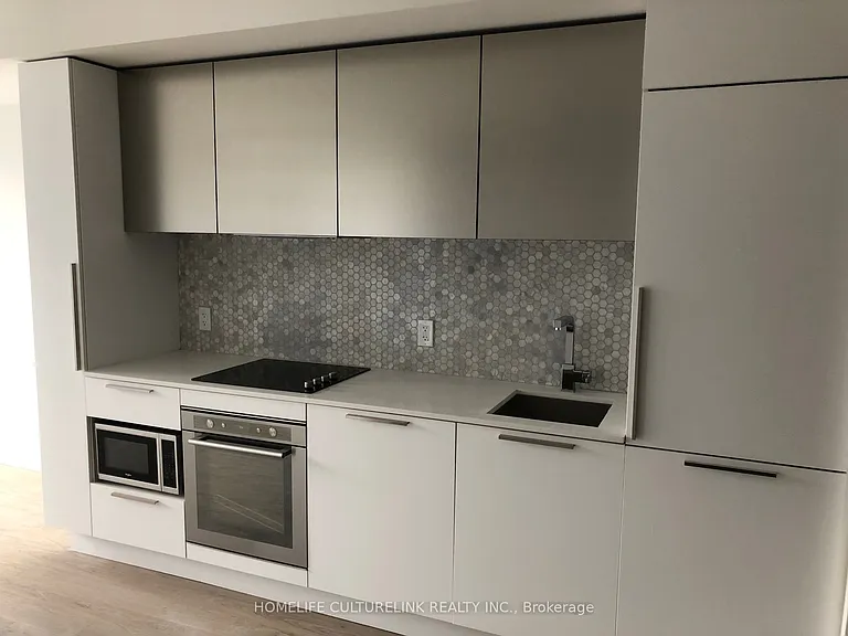 85 Wood St #718 — Photo 3