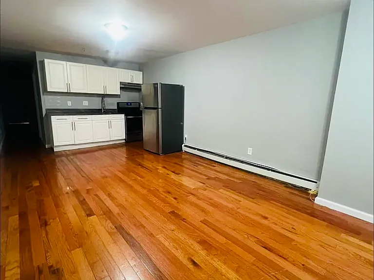 113 Ocean Ave #5A — Photo 2