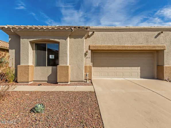 692 N Cedar Bend Ave, Green Valley, AZ 85614