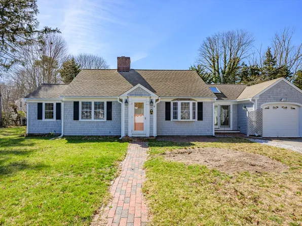 129 Park Ave, Barnstable, MA 02630