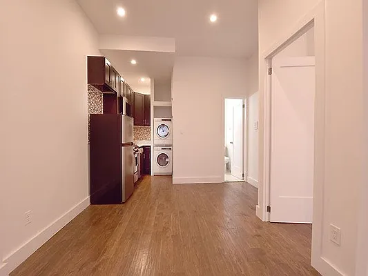 Rented by Cooper & Cooper Real Estate | media 23