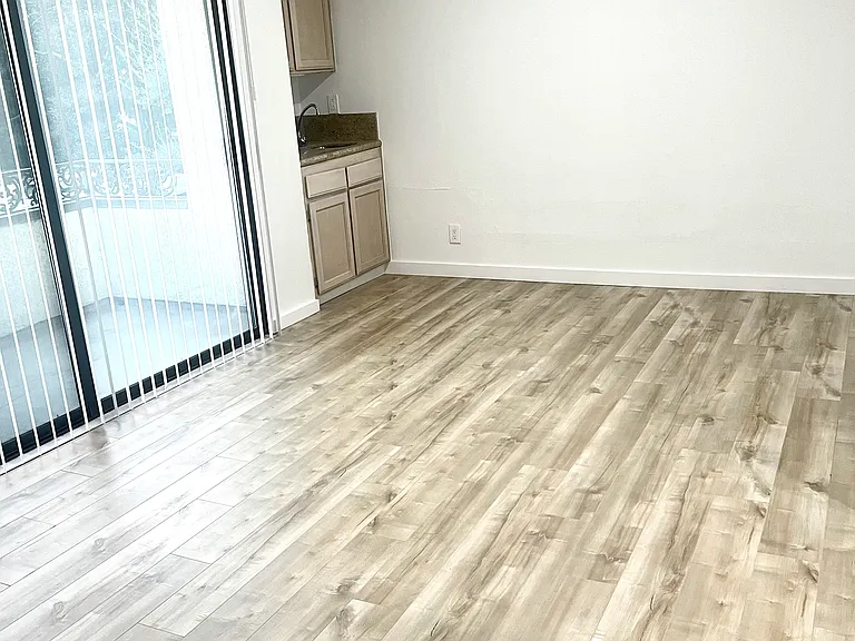 4700 Natick Ave #117 — Photo 2
