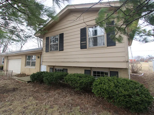 1832 Root St, Crest Hill, IL 60403