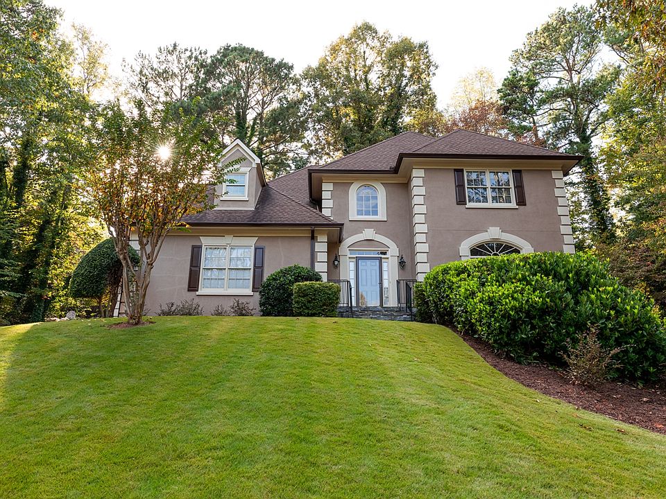 2nd image of 2912 Watchmans Walk NW