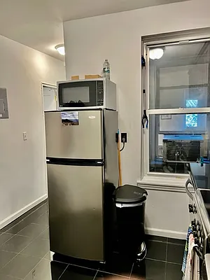 Rented by Bank Neary | media 4