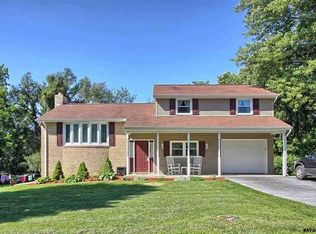 230 Nollyn Dr, Dallastown, PA 17313