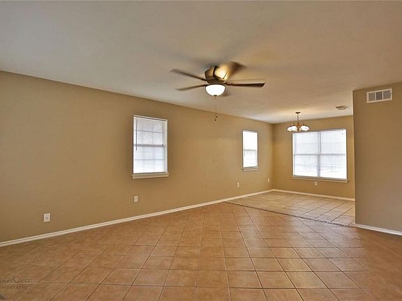 3rd image of 24 Woodcock Cir