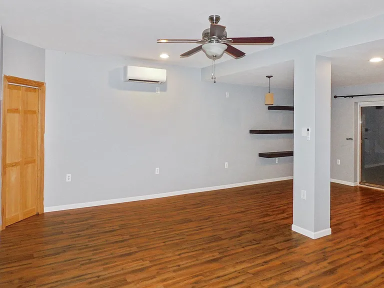 45243 Billy Way — Photo 12