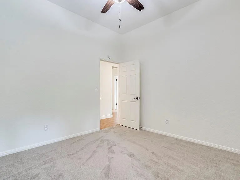 6318 Zadock Woods Dr — Photo 32