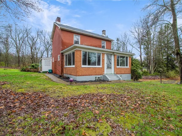 1597 Saxonburg Blvd, Tarentum, PA 15084