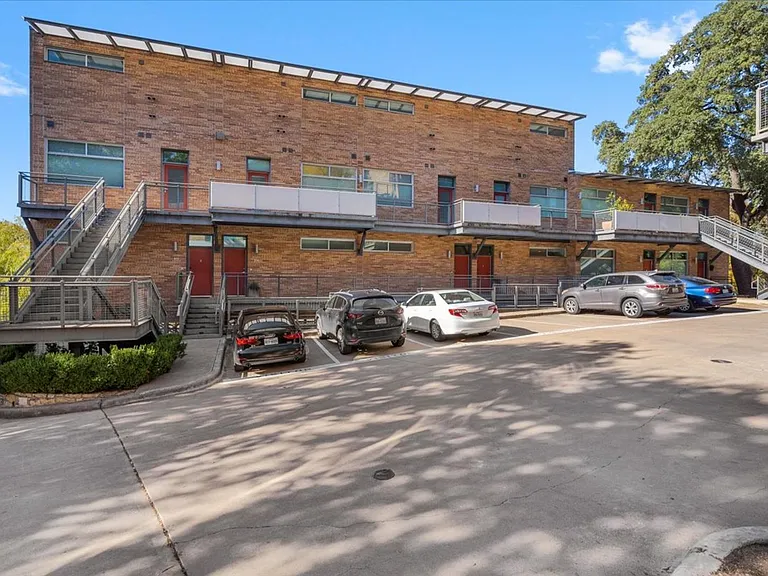 2205 N Lamar Blvd #214 — Photo 2