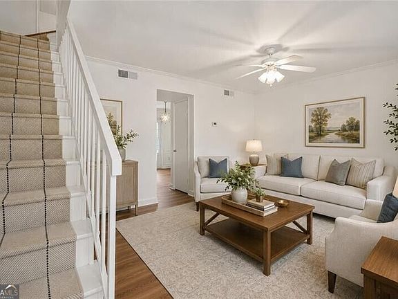 3rd image of 122 Woodmere Sq NW