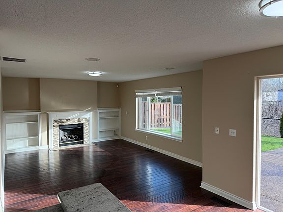 2nd image of 17102 NW Oak Creek Dr