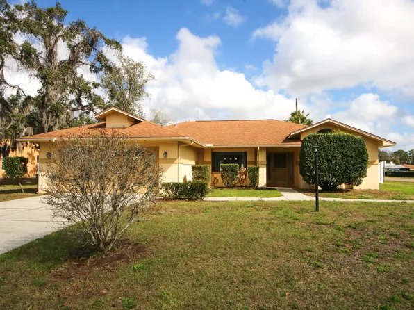 9297 Pickens St, Spring Hill, FL 34608