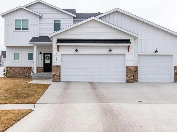 5323 8th St W, West Fargo, ND 58078