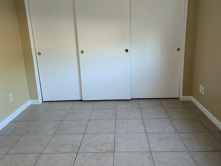 1319 Acacia Ave #5 — Photo 14