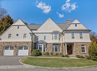 10 Edgewood Dr #5B, Greenwich, CT 06830