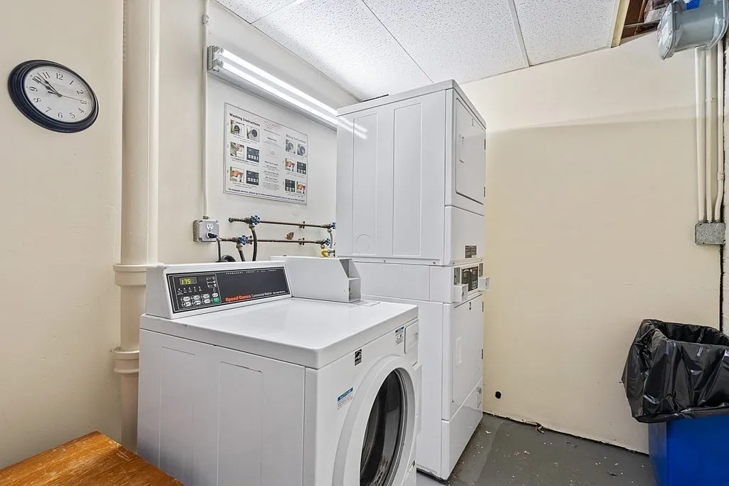 1 bed, 533 sqft, $2,300 — Photo 2