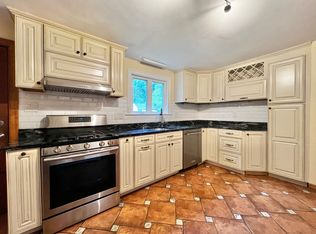 85 Alba Rd, Wellesley, MA 02481
