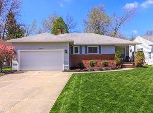 1020 Hanley Rd, Lyndhurst, OH 44124