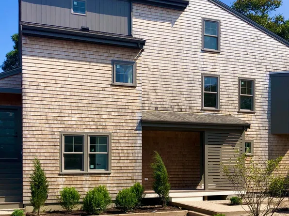 7 Stable Path #B, Provincetown, MA 02657