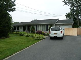 703 Myrtle Ave, West Islip, NY 11795
