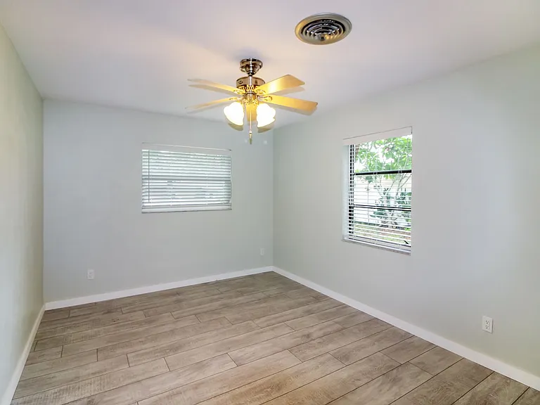 1616 Jupiter Rd — Photo 11
