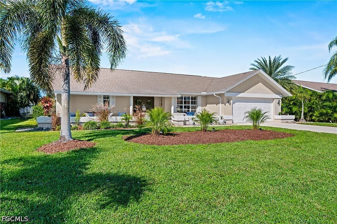 3 bed, 2.0 bath, 1942 sqft, $3,500 — Photo 3