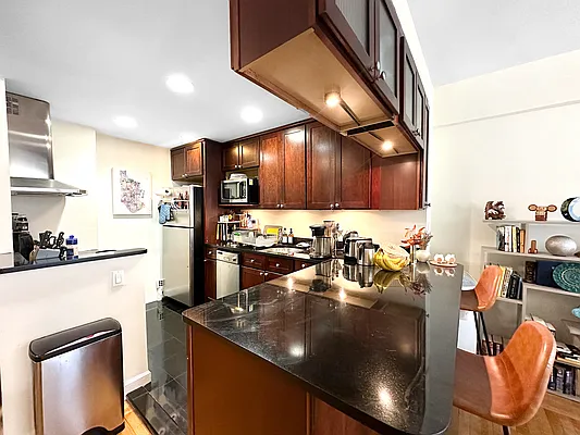 Rented by Keller Williams NYC | media 5