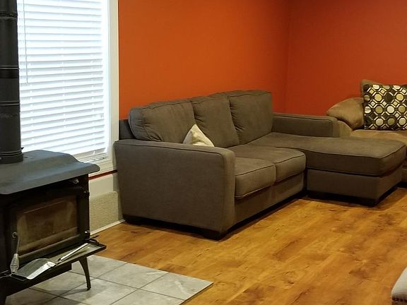 5th image of 77 N Highland Ct