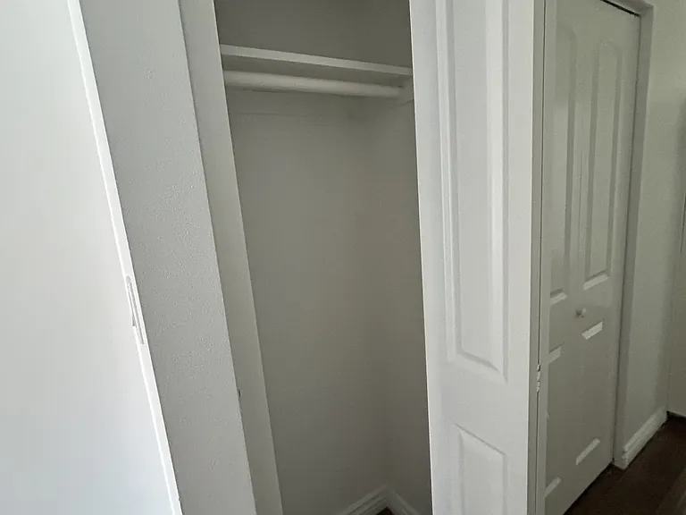 5042 Los Robles St #5042 — Photo 7
