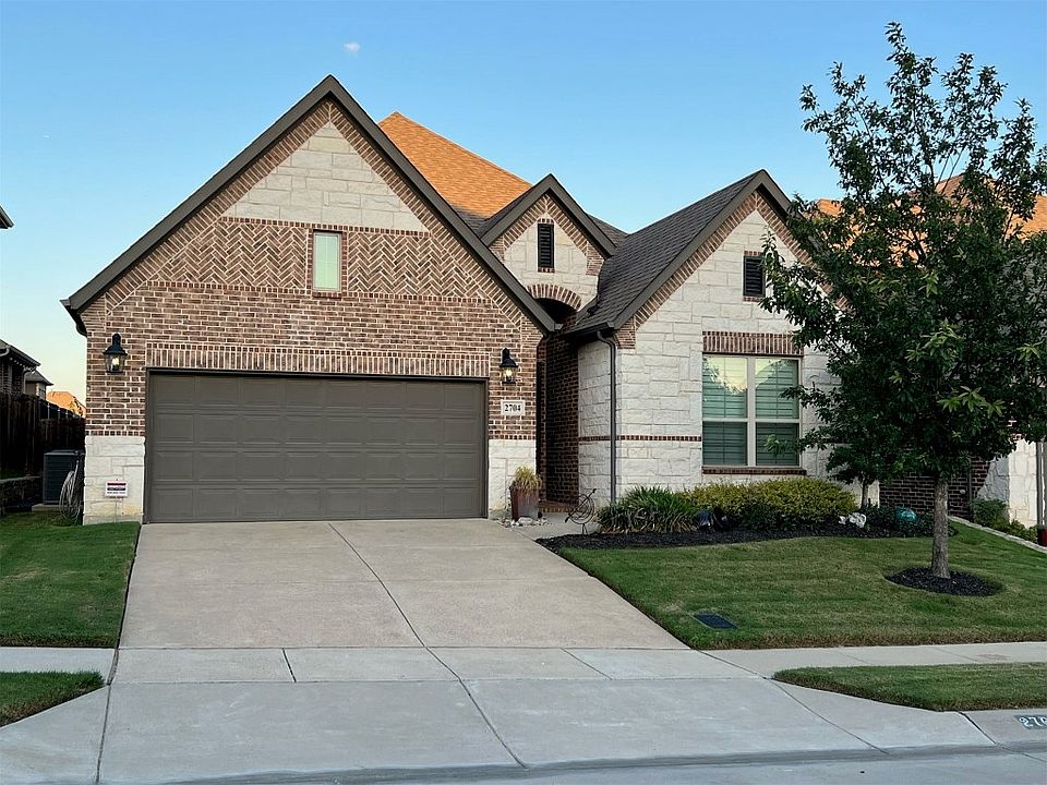 1st image of 2704 Pointview Ct