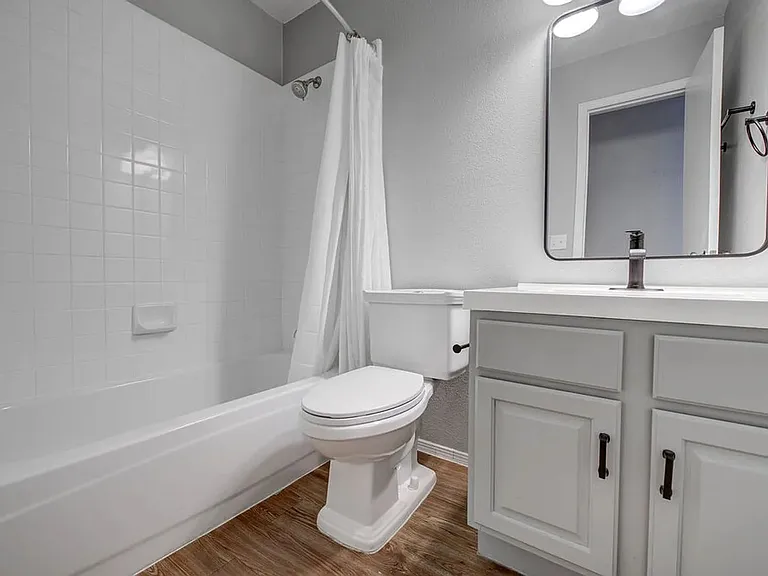13113 Rochester Ln — Photo 21