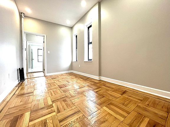 4th image of 168 22nd St #4