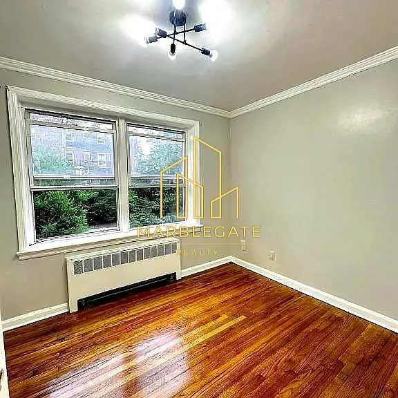 128-129 Chancellor Ave #AB05 — Photo 3