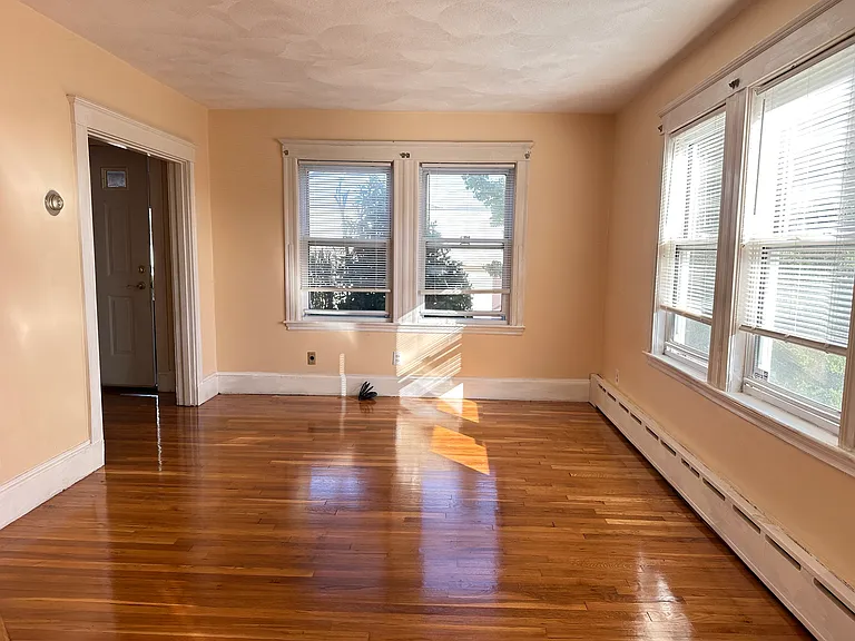 2 Albion Rd — Photo 3