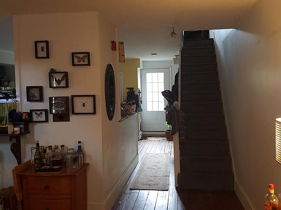 3rd image of 630 N 2nd St #3