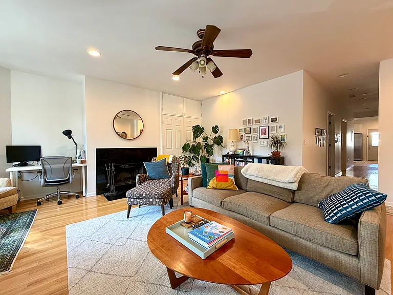 2431 N Albany Ave #1 — Photo 3