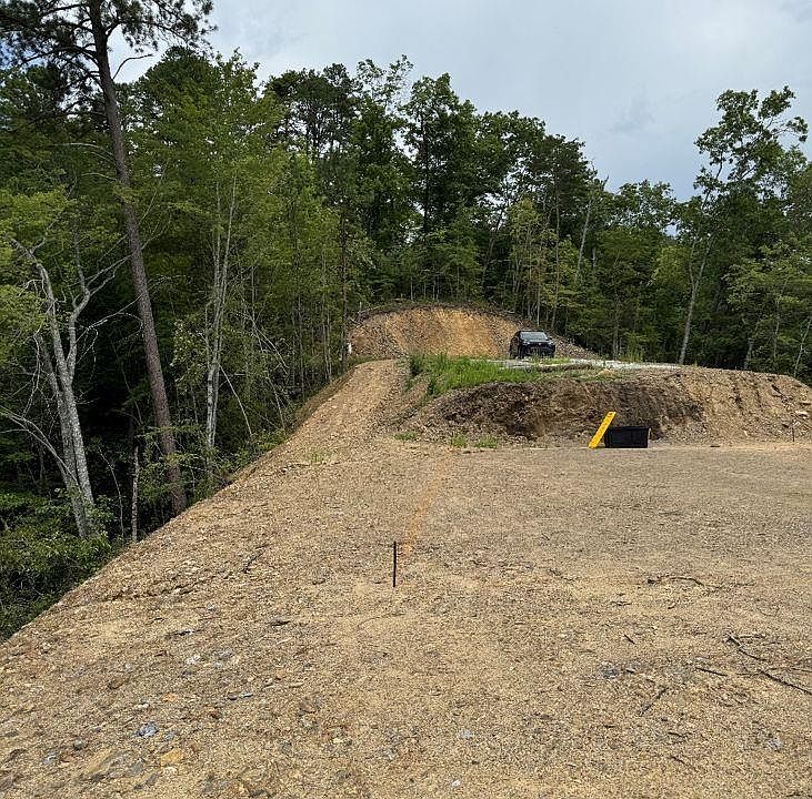 2nd image of 275 Overlook Ridge Rd #57/6
