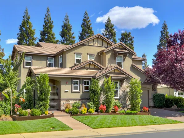 445 Westlake Dr, West Sacramento, CA 95605