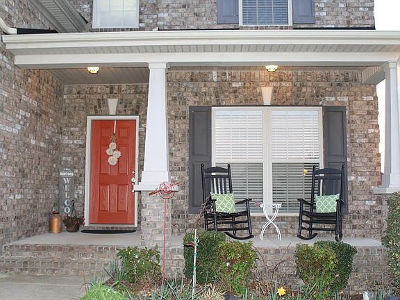 2nd image of 1355 Middlebury Ct