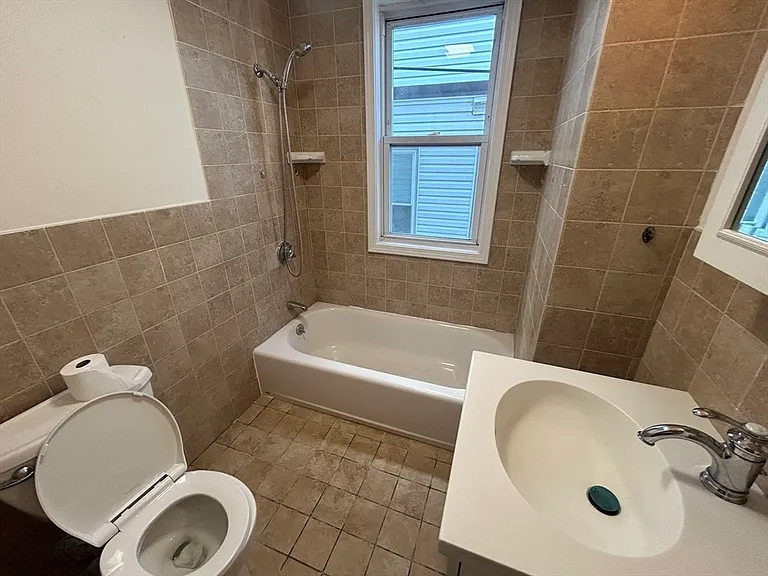 80 Hudson St #1 — Photo 12