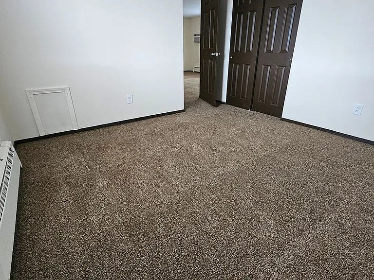 4912 Douglas Rd — Photo 43