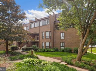 11216 Chestnut Grove Sq APT 318, Reston, VA 20190