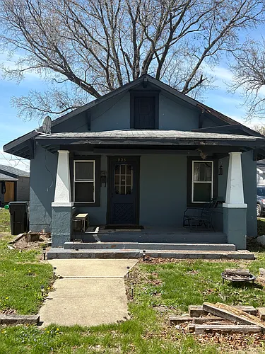 905 Central Ave Photo 1