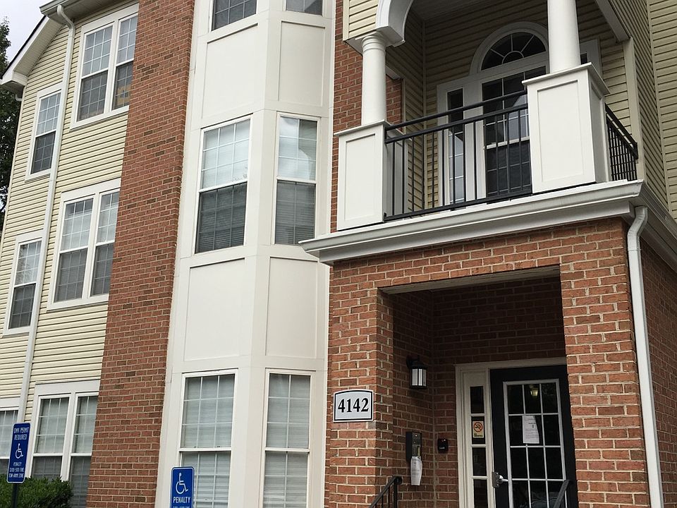 1st image of 4142 Fountainside Ln Unit 301