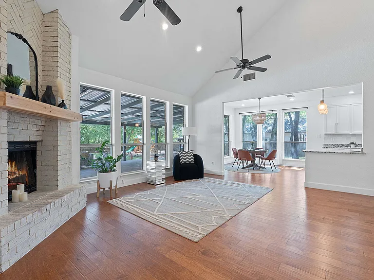222 Primrose Dr — Photo 8