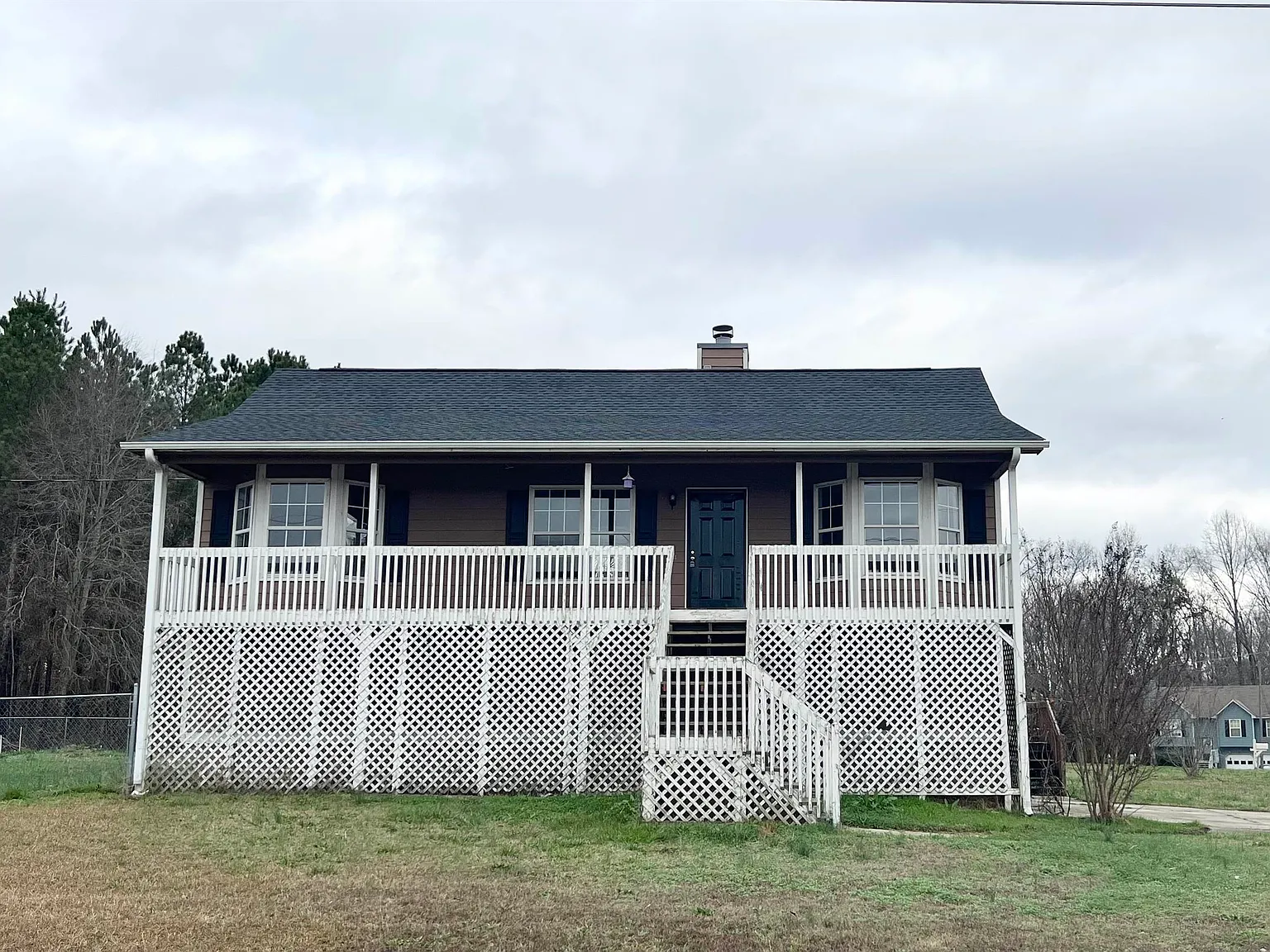 4 bed, 2.0 bath, 1388 sqft, $1,800 — Photo 3