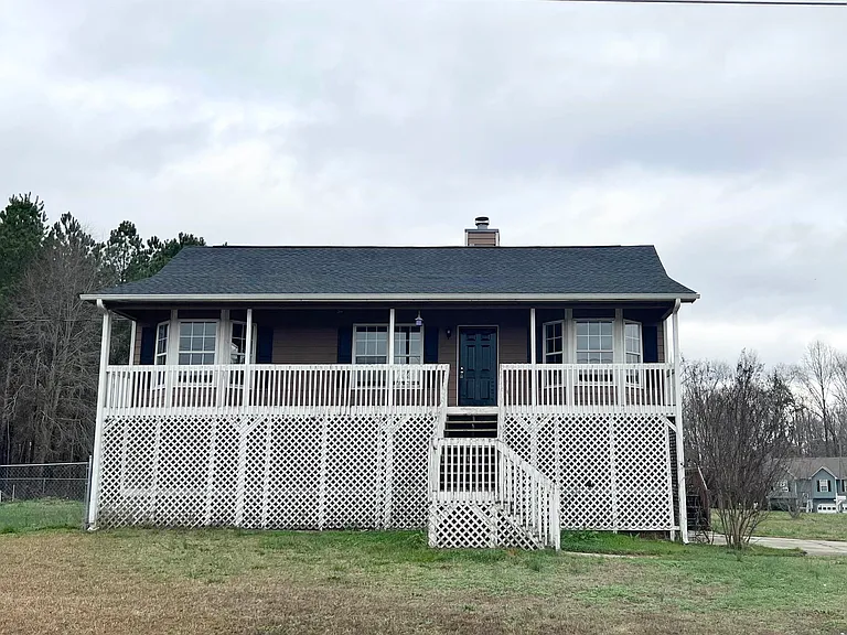 397 Pleasant Way — Photo 3