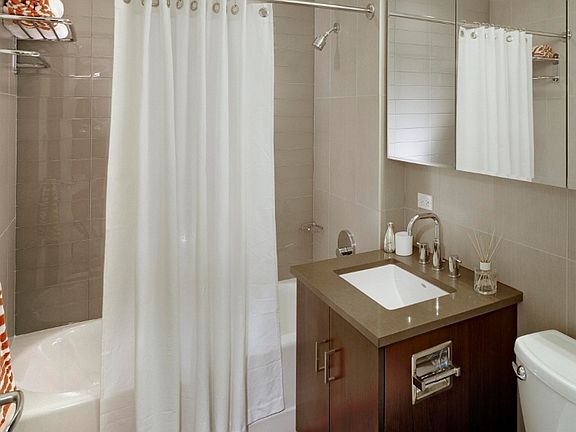 5th image of 312 11th Ave APT 8P